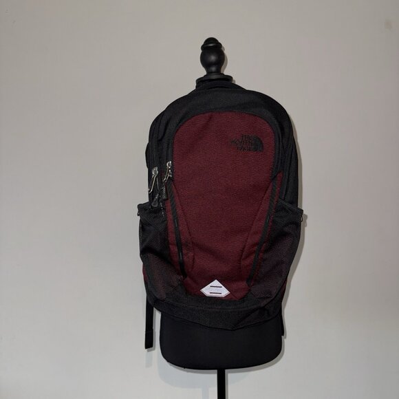 The North Face Vault Backpack Deep Garnet Red Splinter/Black Outdoor Travel - Picture 4 of 16